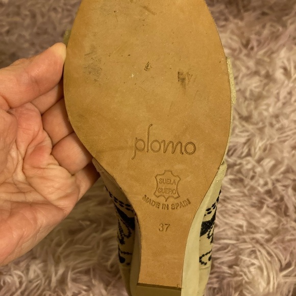 Anthropologie Plomo Suede Embroidered Wedge Sandals Size 7